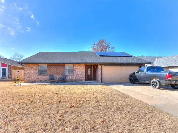 1105 Lynn Fry Blvd, Midwest City, OK 73130