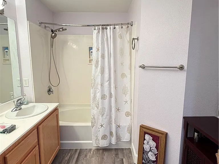 87 E Agate Ave #202 — Photo 12