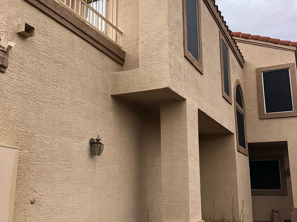 1st image of 318 W MARCONI Avenue