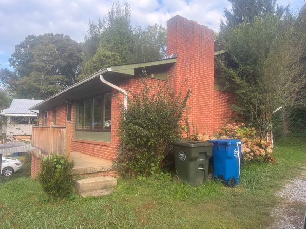 208 Chestnut Park Dr