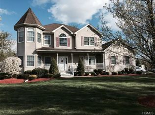 44 Shorn Dr, Blauvelt, NY