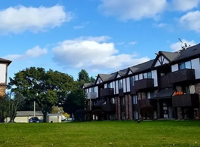 Cedar Grove Apartments — Photo 1