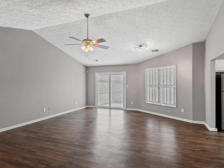 3534 Cave Hill Pl — Photo 6