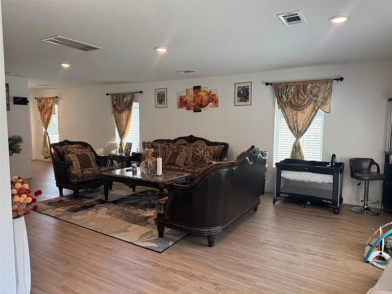 18626 Rosehill Prairie Dr — Photo 10
