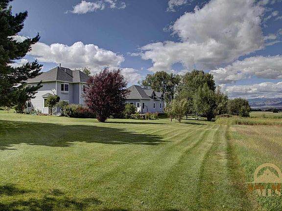 3rd image of 7104 Bristol Ln
