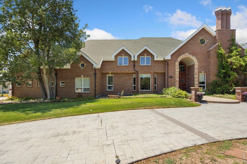 7733 Park Ridge Cir