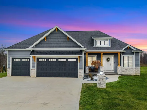 1810 San Giovanni Ct, Auburn, IN 46706