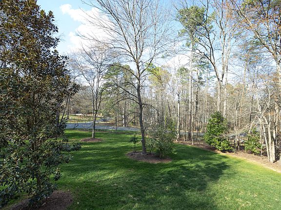 4th image of 506 Bayberry Dr