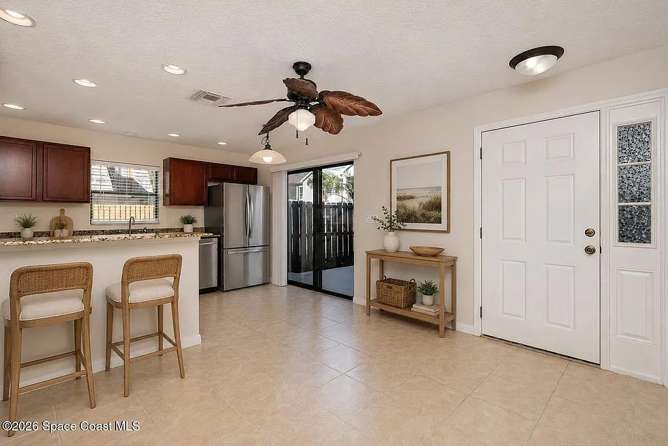 2 bed, 1288 sqft, $1,795 — Photo 3