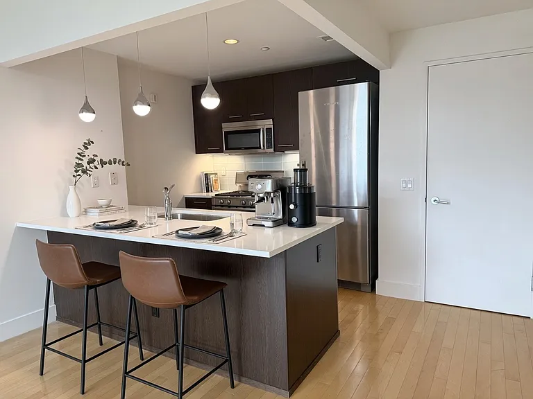 509 48th Ave #5J — Photo 5