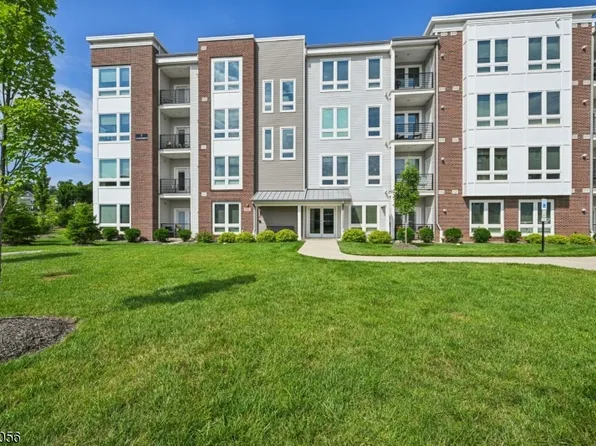 1 Vanderbilt Blvd #403, Florham Park Boro, NJ 07932