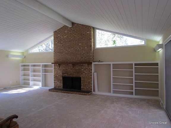 5th image of 3232 Elk St