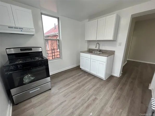 1819 Palisade Pl Floor 2, Bronx, NY 10453