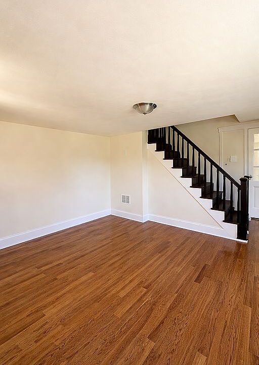 2nd image of 720 Brooks St