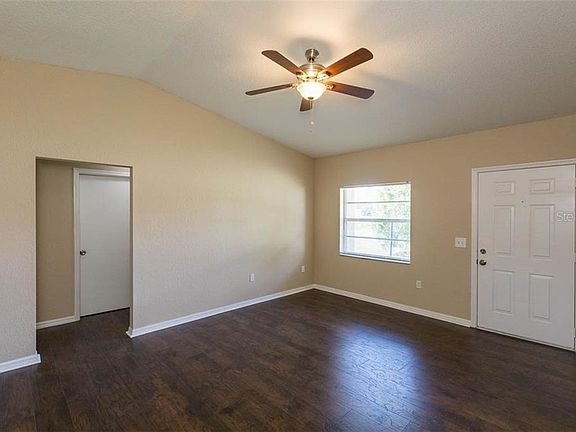 3rd image of 5757 Lagustrum Ln