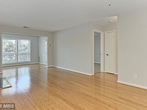 3rd image of 3175 Summit Square Dr #5-D10