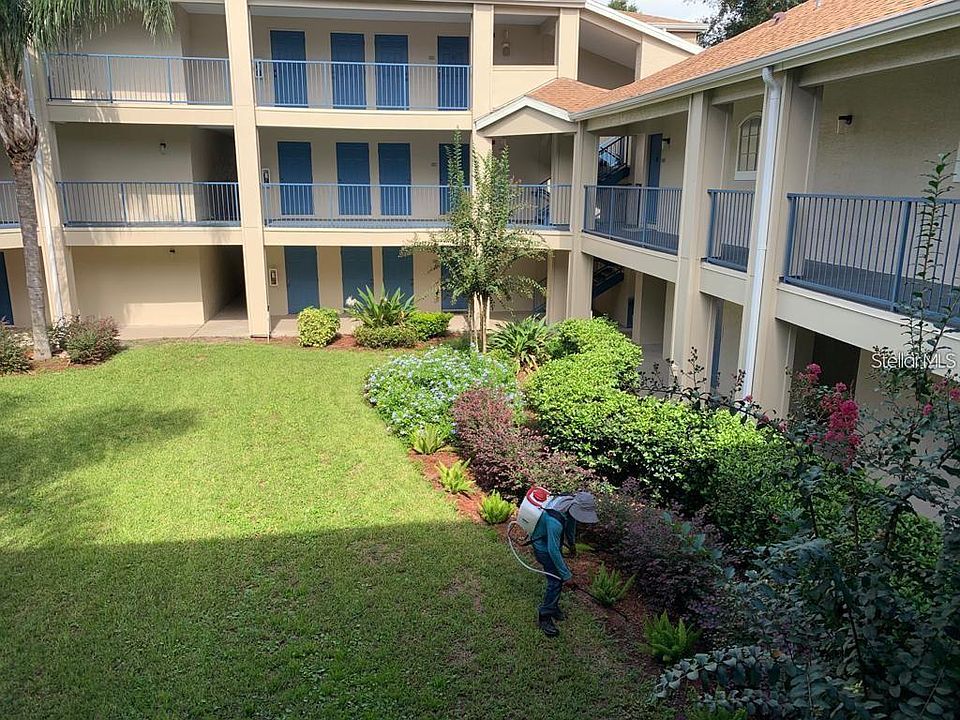 2nd image of 7270 Westpointe Blvd Unit 933-1