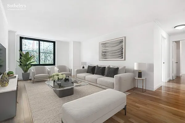 Rented by Sotheby's International Realty | media 2