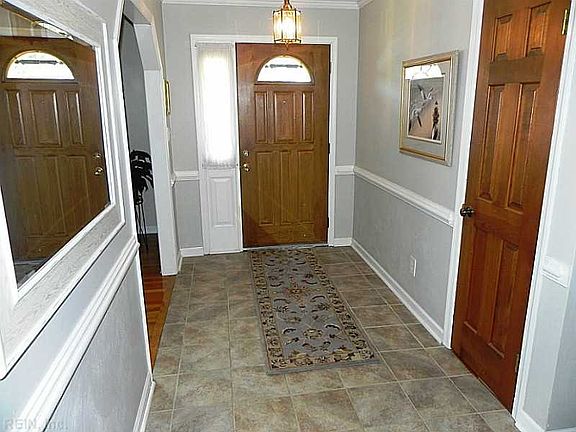 5th image of 500 Glenwood Dr