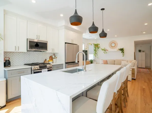 16 Church St, Dorchester, MA 02122
