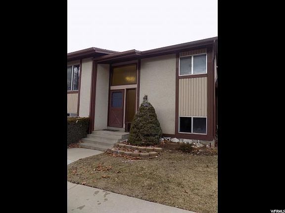 2nd image of 306 E Elmwood Dr Unit 22