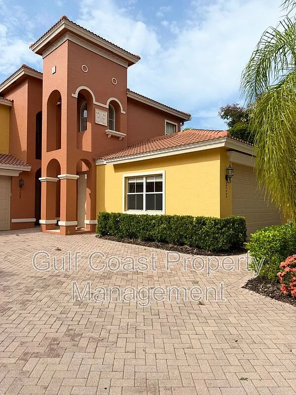 2 bed, 2.0 bath, 1688 sqft, $2,000 — Photo 1