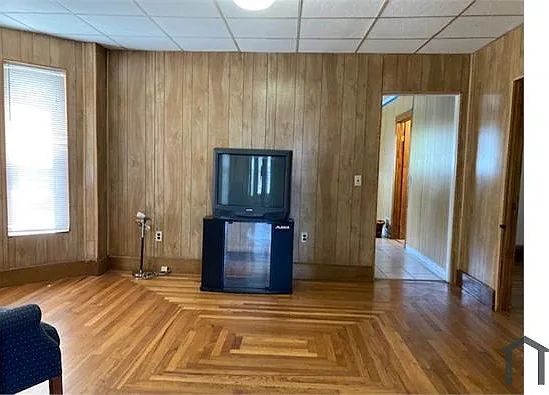 2 bed, 1100 sqft, $2,600 — Photo 3