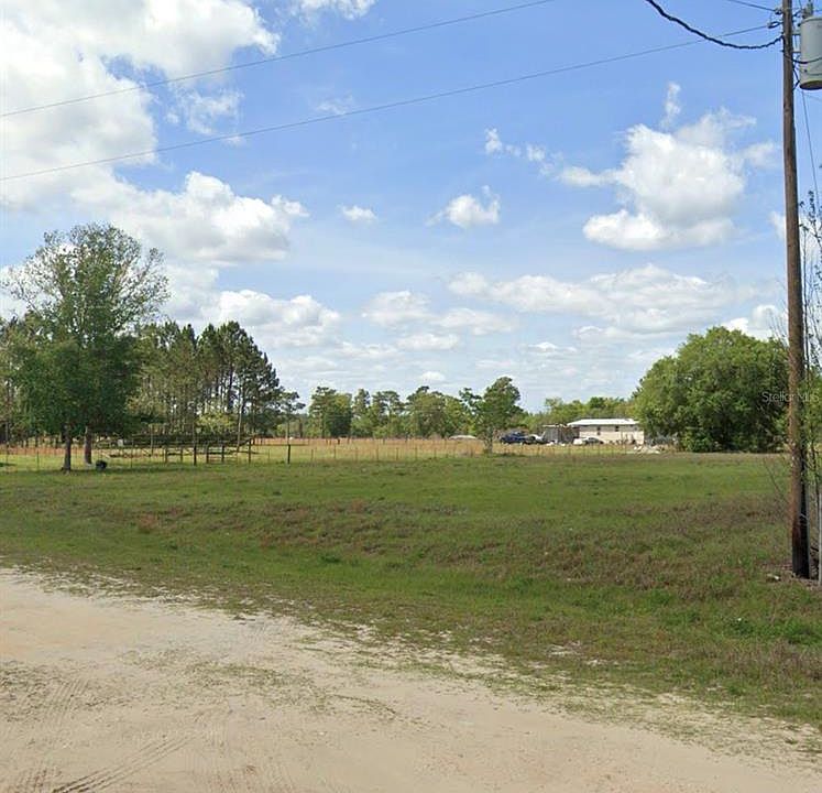 2nd image of 109 Mahogany Ln #8