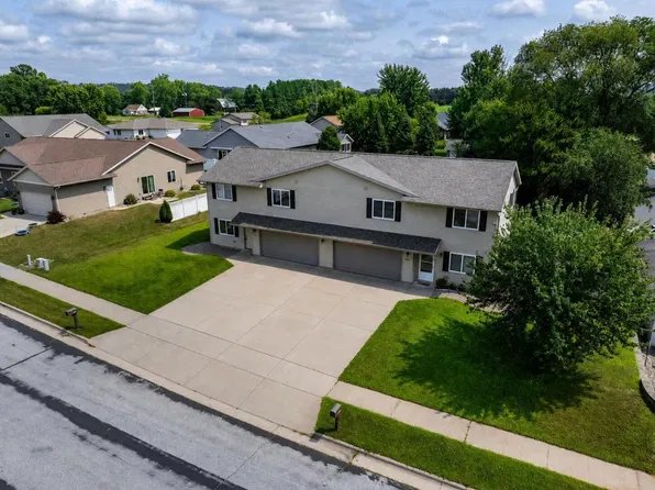 641 Angel Ct, Holmen, WI 54636