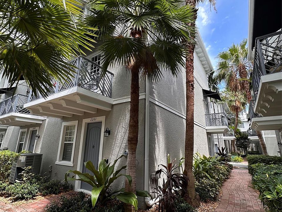 1st image of 2261 NE 9th Avenue #2261