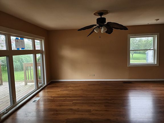 2nd image of 350 Dorsetshire Dr