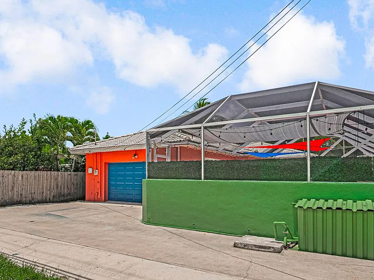 532 N Palmway — Photo 64