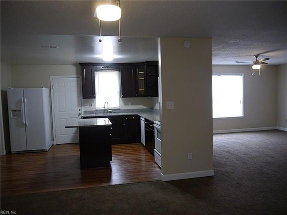 5th image of 434 N Oceana Blvd