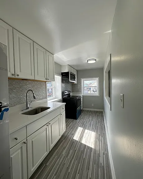 385 Somerset St #19 — Photo 2