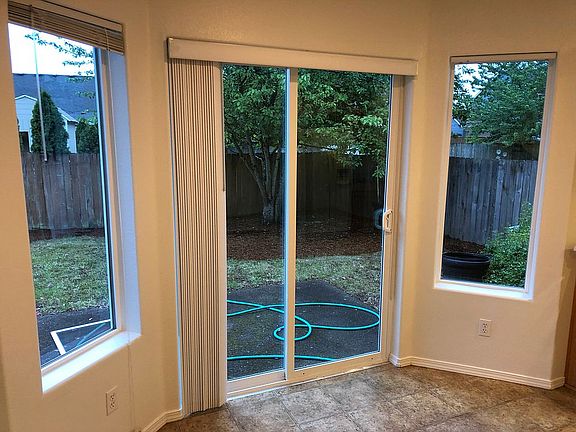 Bay Kitchen Dining Area