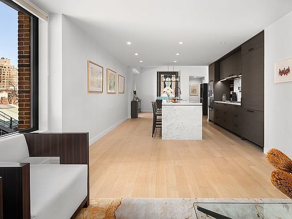 5th image of 100 Barrow St #6C
