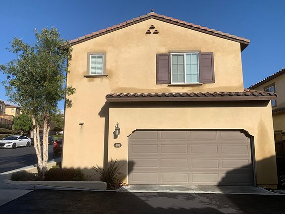 3rd image of 401 Encanto Ln
