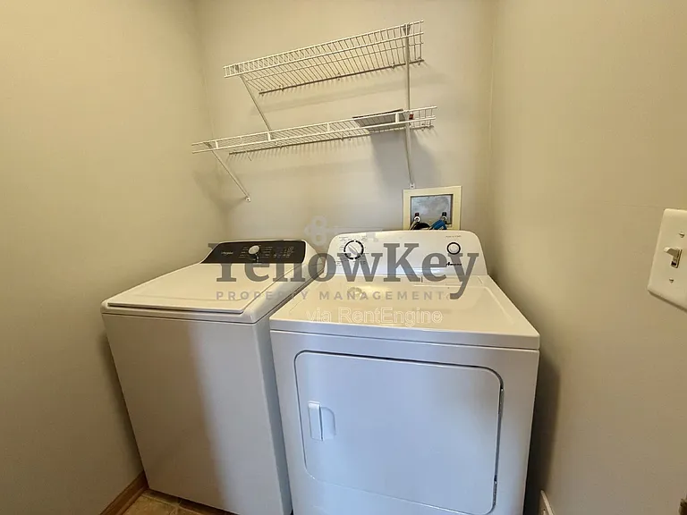 4933 Courtland Cir — Photo 10