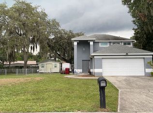310 Sugar Creek Dr, Plant City, FL 33563