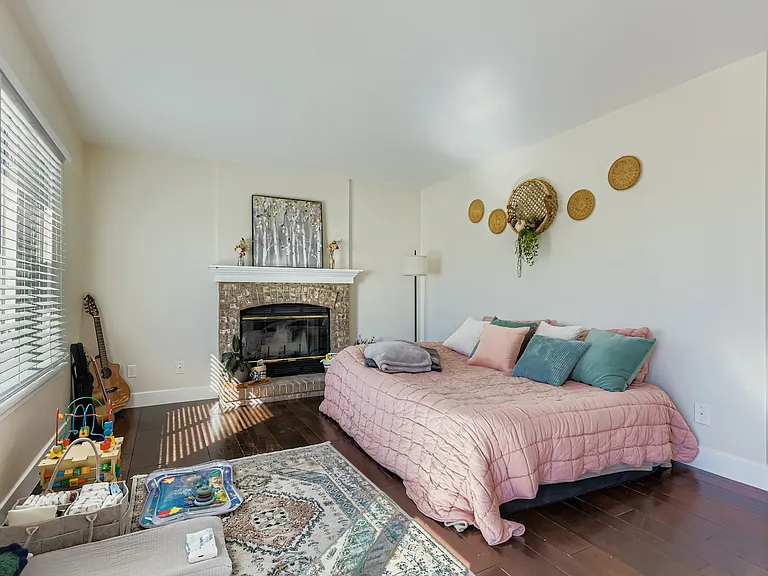 6276 Nassau Ct — Photo 4