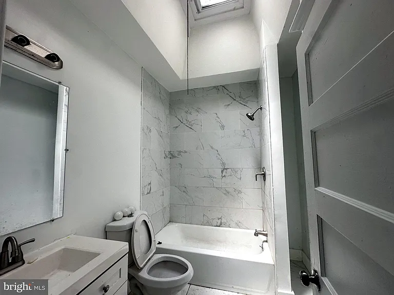 6226 Spruce St #2 — Photo 5
