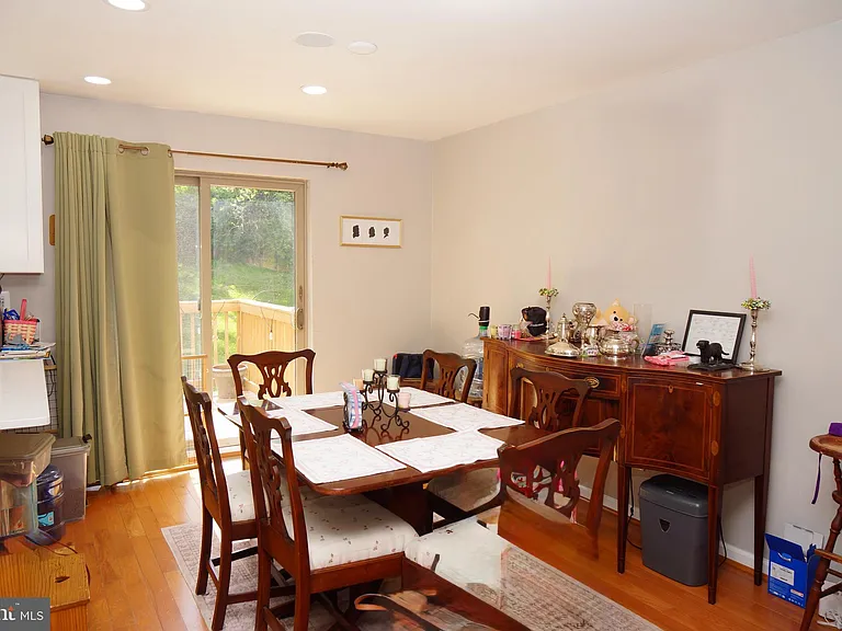 8 Cross Falls Cir — Photo 9