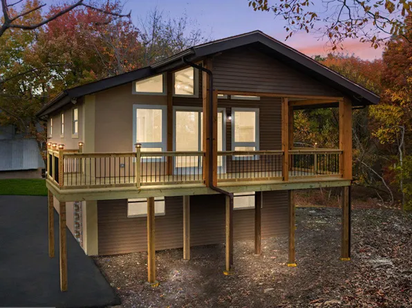 227 Beaver Dam Rd, Long Pond, PA 18334