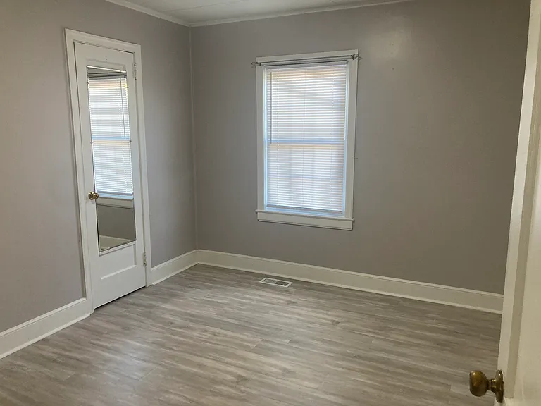 7719 N Roxboro Rd — Photo 6