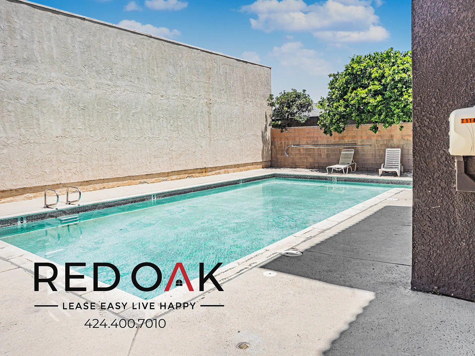 Fantastic Jr. One Bedroom with Private Balcony, Air Conditioning, and Included Parking ~ Near CSU... — Photo 3