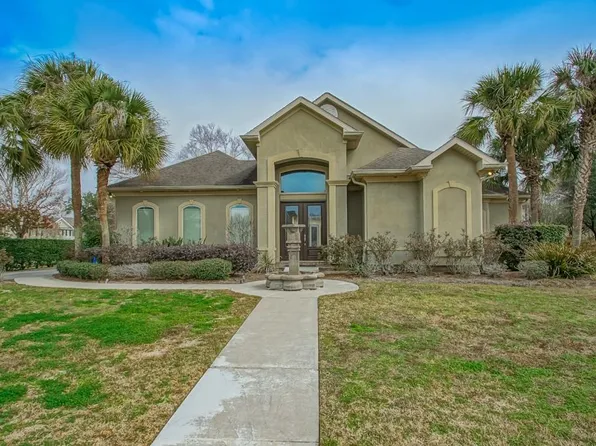 91 Pinehurst Dr, New Orleans, LA 70131