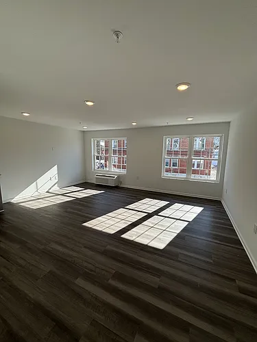 1137 Stuyvesant Ave Photo 1 1137 Stuyvesant Ave Photo 1