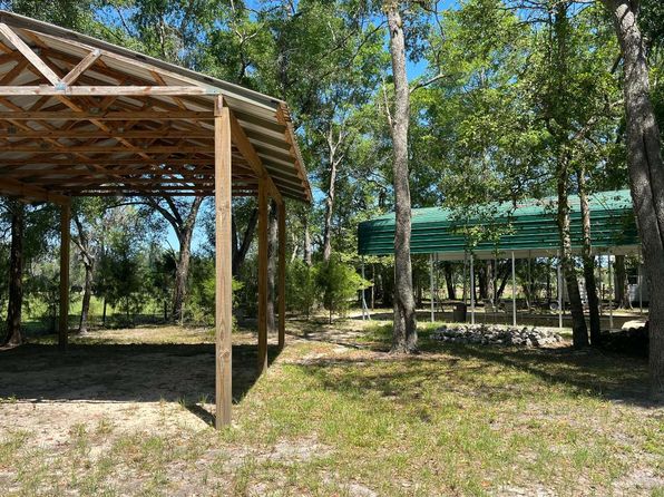 844 SE Riverside East Dr, Branford, FL 32008