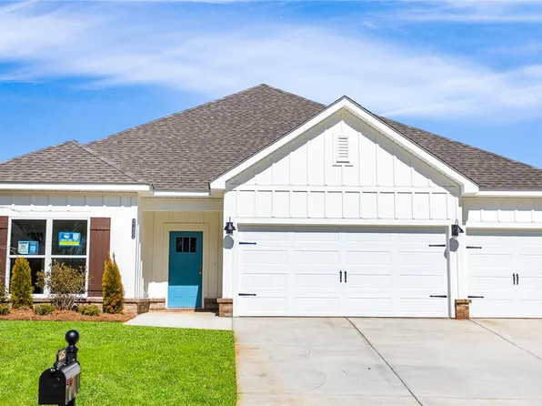 2152 Bluebird Dr, Auburn, AL 36879