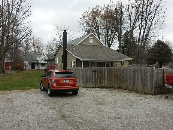 Lots of parking in rear